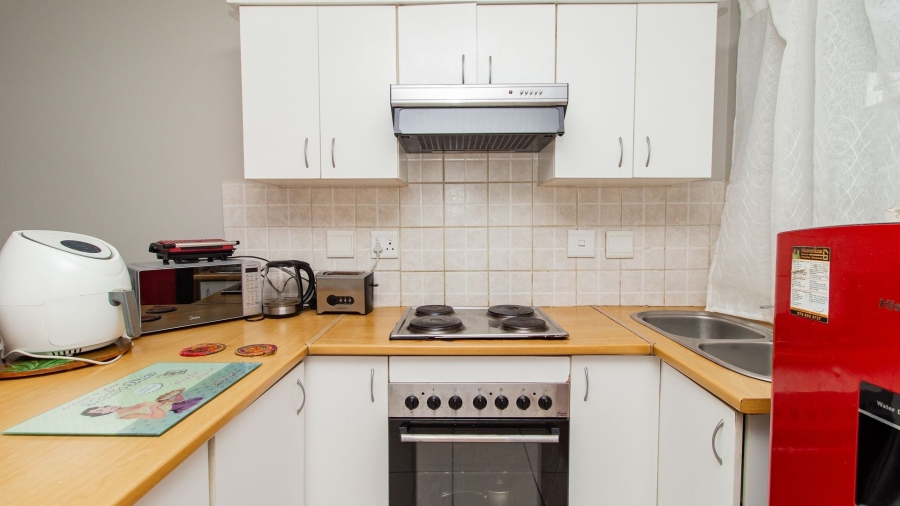 2 Bedroom Property for Sale in Klipkop Western Cape